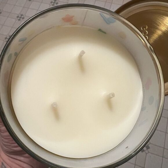 Goose Creek Buttercream Sprinkles 3 Wick Candle 14.5oz - Picture 6 of 7